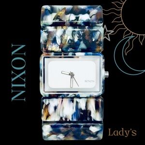 Used Nixon - The Vega Ladies Fashion Stretch Watch